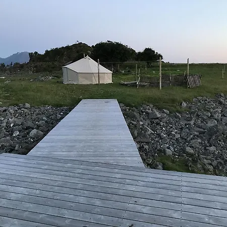 Siloya Basecamp Melbu