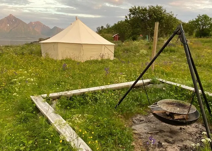 Siloya Basecamp Melbu